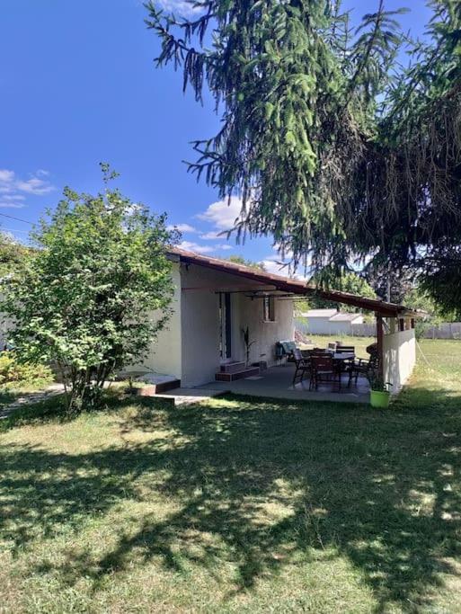 Chez Chapelle In The Heart Of The Gascony With Pool And Hot Tub Apartment Auch Bagian luar foto